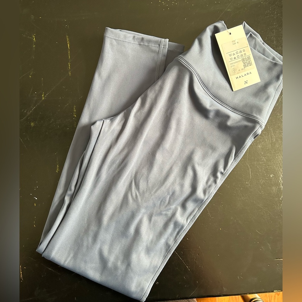 NWOT Halara Brand Blue Leggings Womens XL